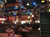 Hotdogs halen in een heel leuk 'restaurant'