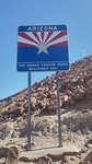 Dam ligt deels in Nevada en deels in Arizona, de Colorado vormt de grens