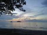 Ons uitzicht vanuit ons hutje op het strand van Ko Chang