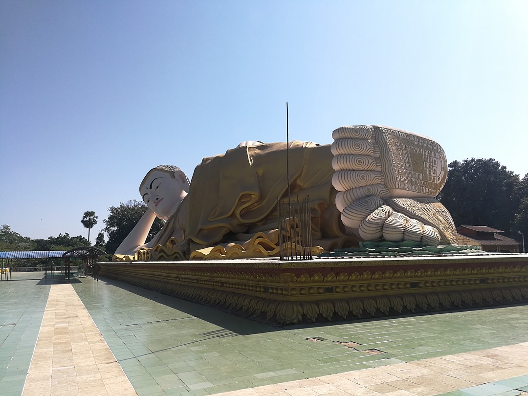 Mya Tha Lyaung Reclining Buddha