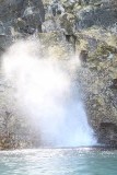 Blowhole net onder het water opervlak