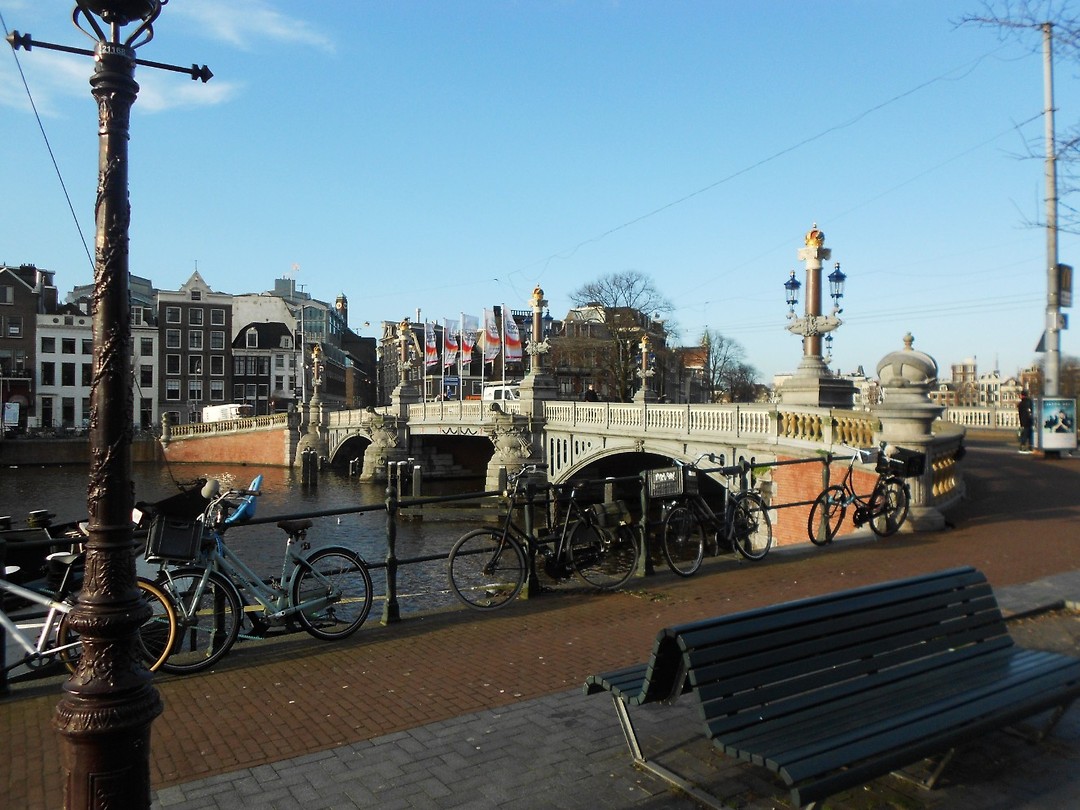 De Amstelbrug