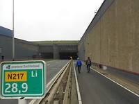 Floris v pad . Door de Dordtse Kiltunnel