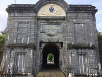 floris v tot Parijs , Maubeuge