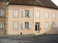 Issy L Eveque