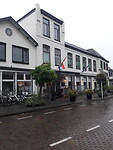 Hotel Goerres in Akkrum. Ook de vlag uit zoals bij Fia.