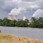 De atoomcentrale bij Udelange. Altijd staan die dicht bij een grens.