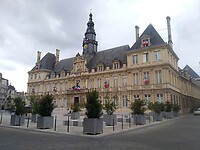 L'Hotel de ville