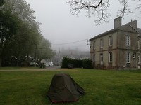 Dikke mist bij opstaan camping Mortain