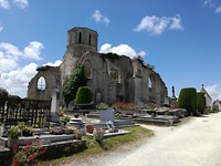 Kerk ruine Marans