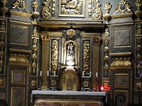 Mariabeeld in Baseliek Notre Dame Arcachon