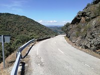 Afdalende weg na 1500m en na uren klimmen