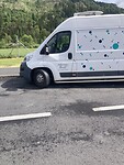 Zo moet ik de bus parkeren als het maar een beetje niet vlak is