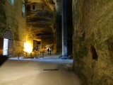 kathedraal onder de grond in Aubeterre-sur-Dronne