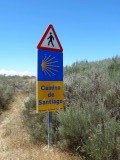 De  ganse weg in Spanje staan deze borden naast de route