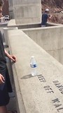 Bottleflip op de Hoover Dam