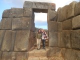 ruines of Sacaswayan --- we got in for freeee :-p