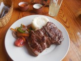 yes... that is Alpaca on my plate ! (had to try it)