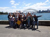 Australian Backpackers voor Oprah House en Harbour Bridge