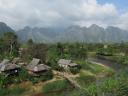 Onze eerste overnachting in Vang Vieng - WAUW!
