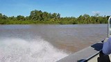 Over de Nickerie rivier naar Wageningen