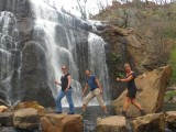 Mac Kenzie Falls - Met Tina (Duits) en Miranda (Hollands) op het rotspad
