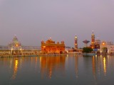 Tempel 's avonds