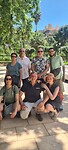 Samen op de foto met op de achtergrond Kasbah
