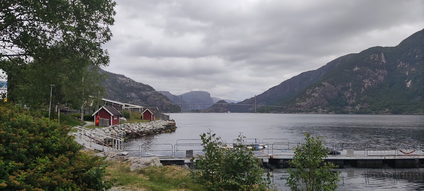 De veerboot naar Lauvvik