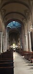 Het interieur van de kerk