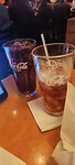De ene Cola nog halfvol en de refill al gebracht.