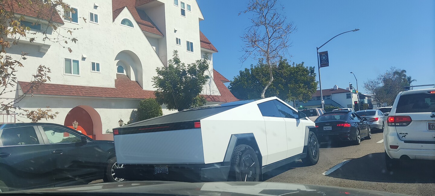 Pickup Tesla