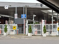Grensovergang bij de brug over de Narva