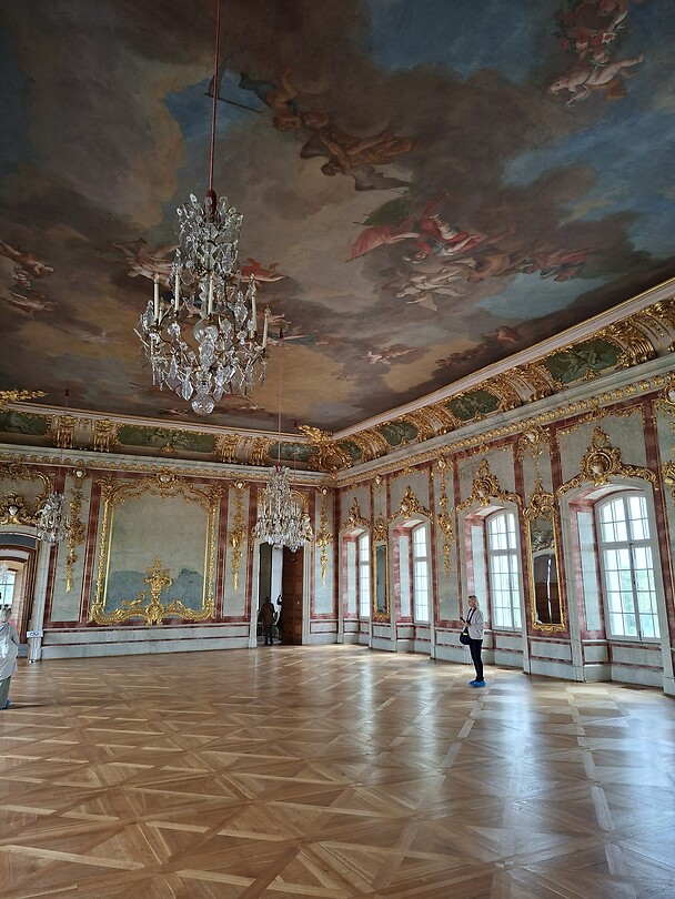 Paleis