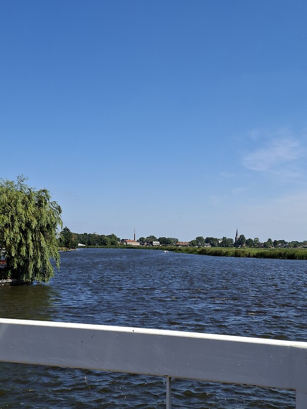 Wachten voor de brug