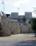 05 Op achtergrond poort tot oude stad