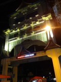 De loopbrug van Bukittingi @ night