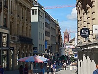 13605