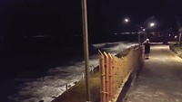 bij harde wind gaat de zee flink tekeer!