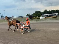 Warming up, daarom rijden ze tegen de klok in @OldHomeWeek
