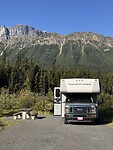 Silverhorn Creek Campground met prachtige uitzichten rondom