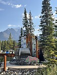 Voor de VVV van Lake Louise