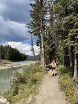 Aan de wandel langs Bow river