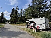Onze eerste plek op Tunnel Mountain Trailer Court