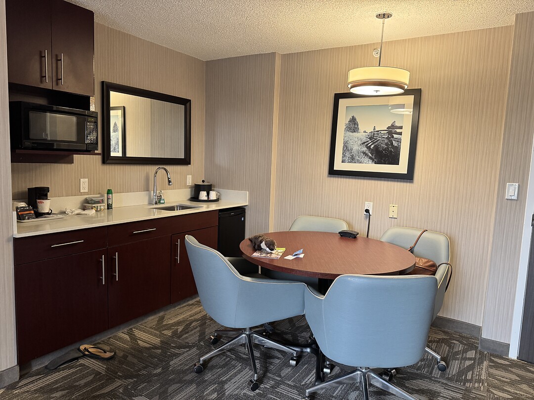 Onze hotel/conferentiekamer @HamptonInnCalgary