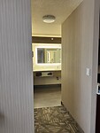 De hal naar de badkamer/slaapkamer
