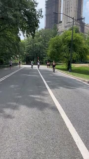 Fietsen tegen de heuvel op
