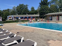Zwembad camping Matour