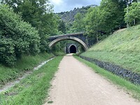 De eerste van 5 fietstunnels