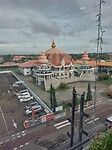 Uitzicht op de Hindoetempel vanuit het raam